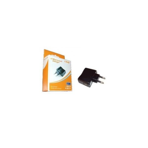 Alimentatore caricatore universale USB da rete muro per Iphone Ipod cellulari MP3 MP4